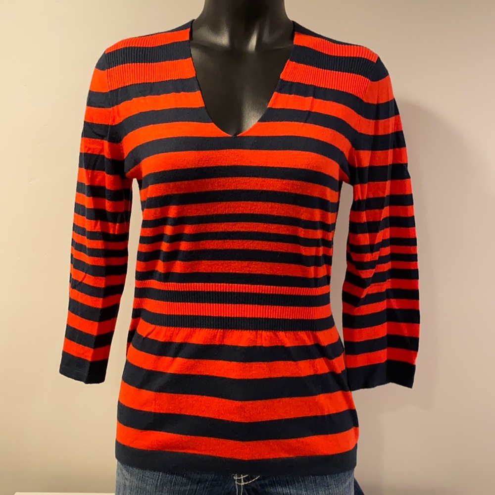 Ann Taylor Light Knit fitted three quarter sleeve sweater Sz Medium